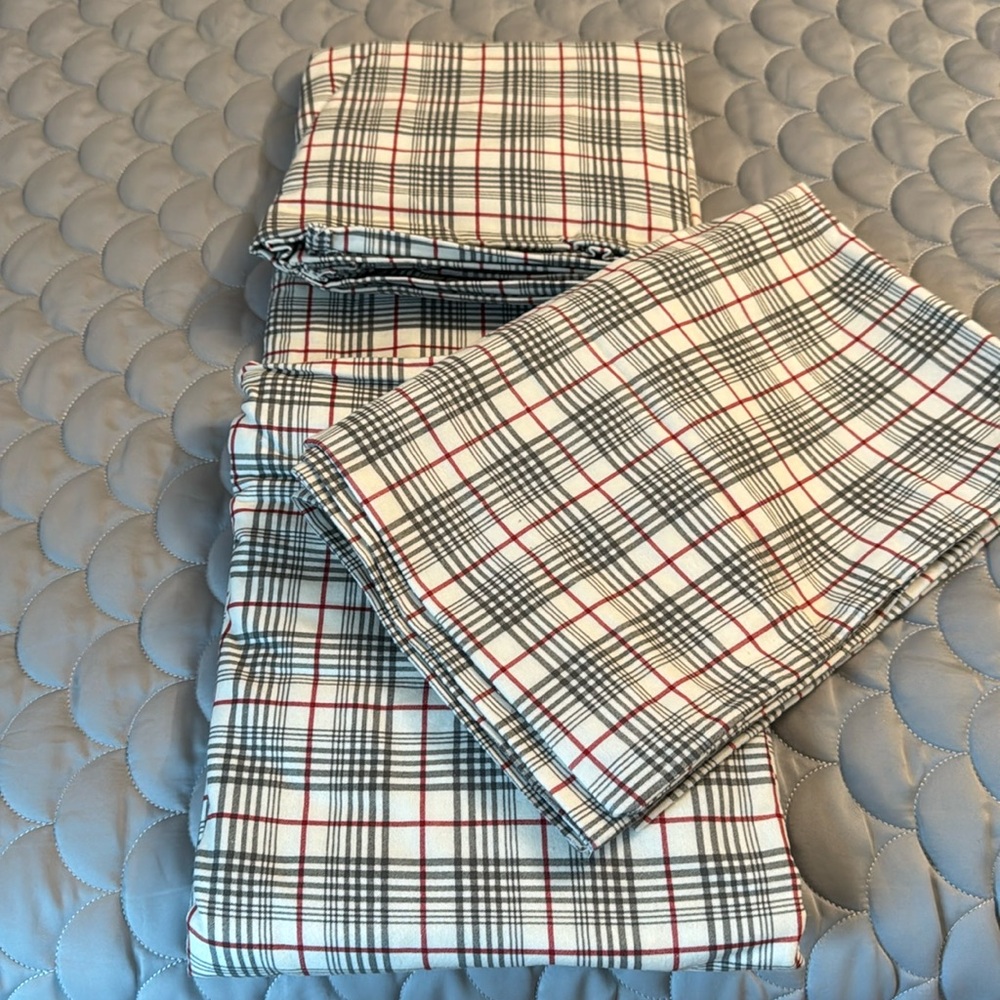 Plaid flat sheet and one pillowcase in Gray and Red, 100 cotton, new